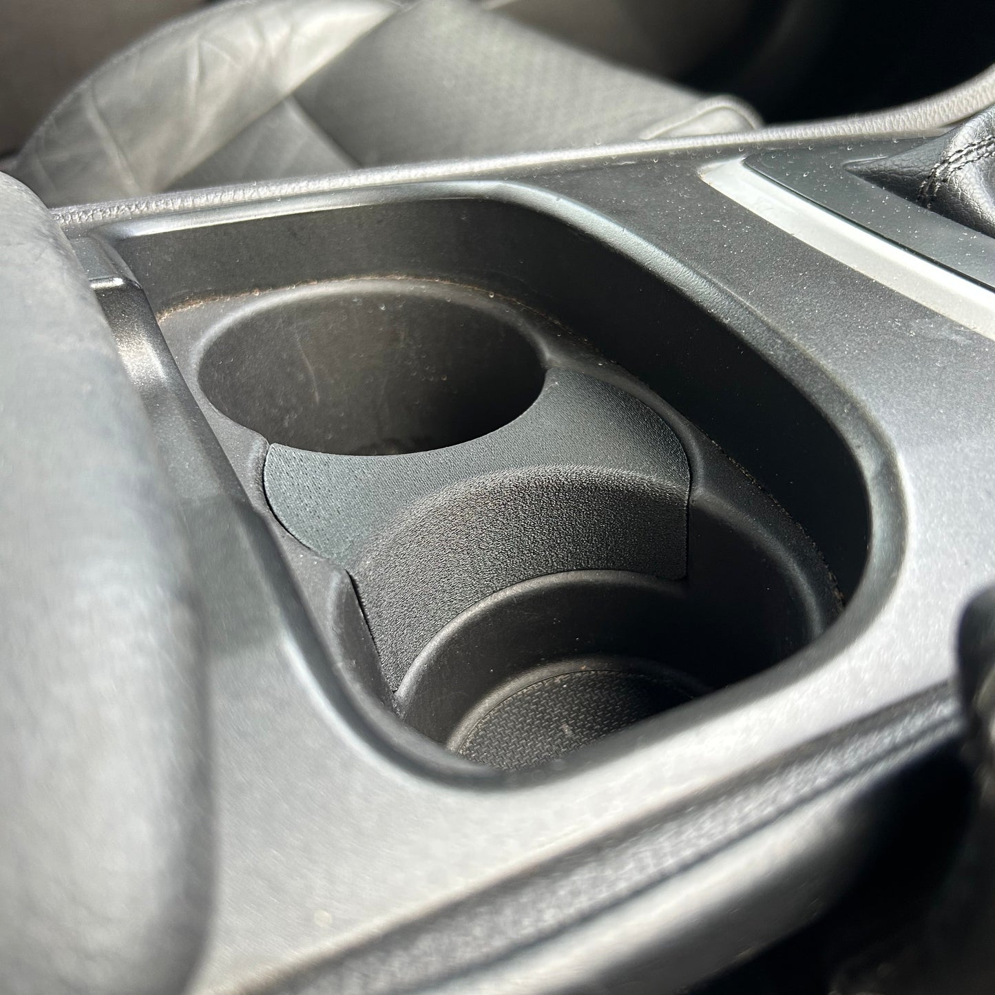 Ford Falcon FG-FGX Cupholder Divider